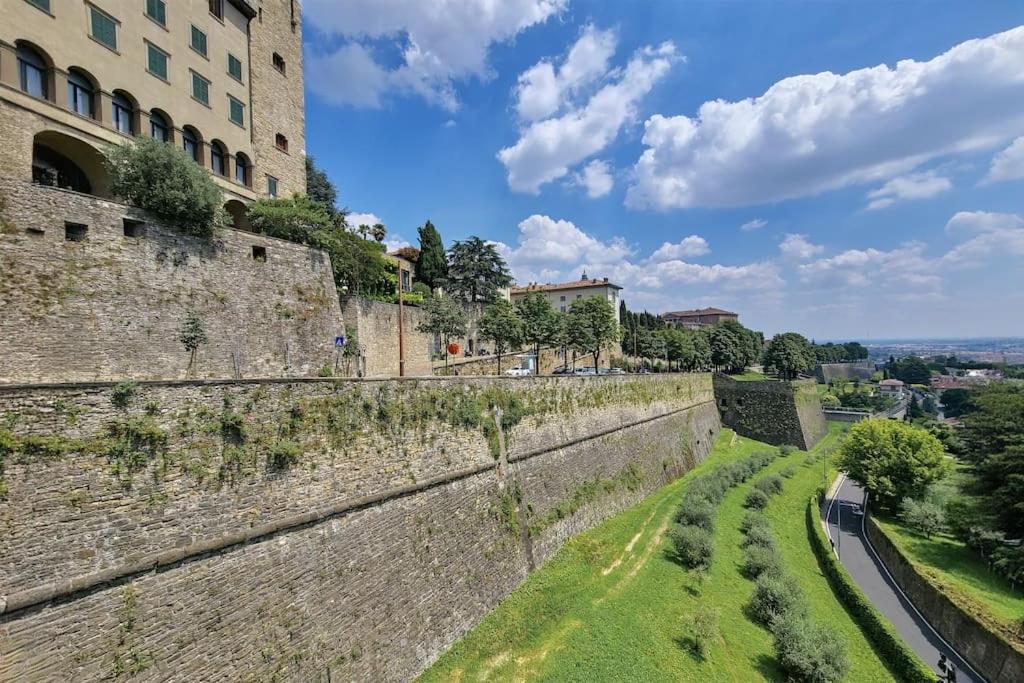 Bergamo Alta - Funicolare Apartment Kültér fotó